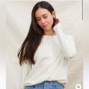 State Cashmere Crewneck Button-Down Cashmere Cardigan in Undyed White Medium